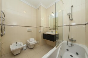 House, Accessible - C08 - Ladeira do Convento 3 Bed Apartment in Lagos (Lagos)