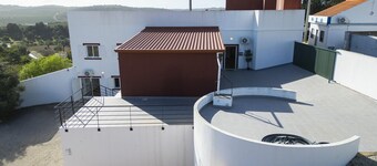 HH 06 - 2 Bed Apartment in Olive Hills Guesthouse