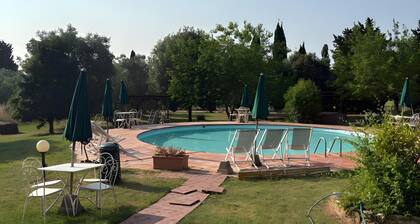 Apartment 'Petit Verdot' with Shared Pool, Private Terrace and Shared Garden