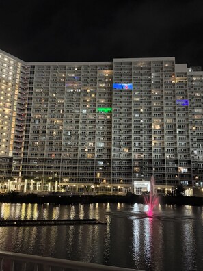 Exterior - Spacious 3-bedroom condo with AC in serene Panama City Beach (Panama City Beach)
