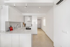 Microwave, oven, dishwasher - Stylish 2BR Flat in NERJA 1 min to Torrecilla Beach (Nerja)