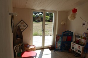 Children’s area - Superb property 200 metres from the beach at Luzeronde - Ile de Noirmoutier (Noirmoutier-en-l'Île)