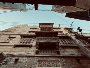 Exterior detail - HOTEL HIMMAT NIWAS (Jaisalmer)