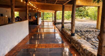 Voyager Equator Lodge