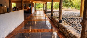 Voyager Equator Lodge