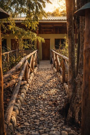 Exterior - Voyager Equator Lodge (Kasese)