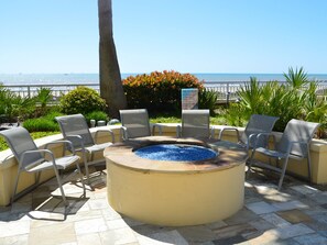 Outdoor spa tub - Palisades Palms TW1012 - Sea Escape | Water Views (Galveston)