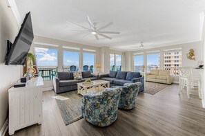 TV - Luxury Gulf-Front Condo with Massive Wraparound Balcony & Sunset Views (Panama City Beach)