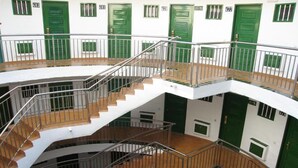 Kamar Triple | Interior