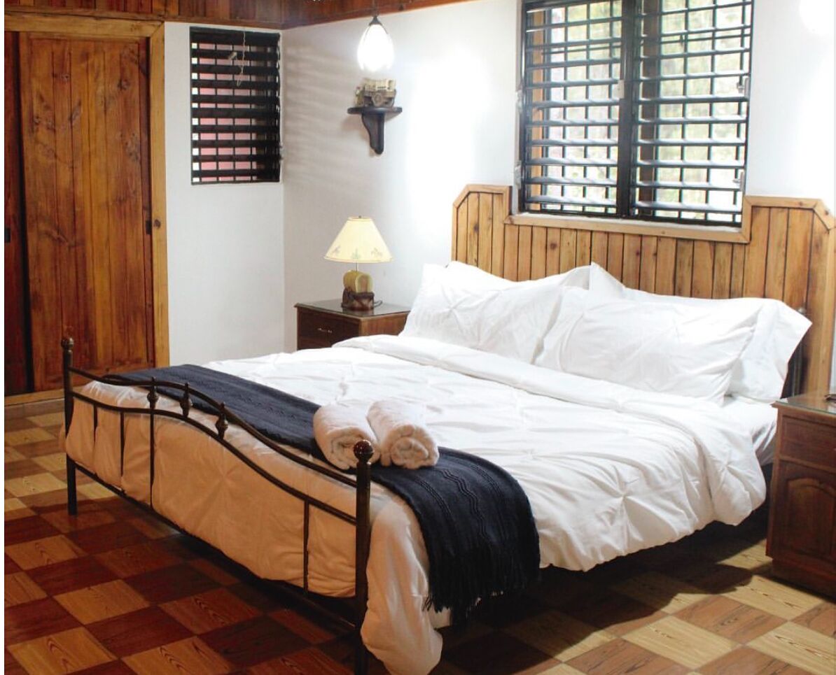 3 Schlafzimmer, Schreibtisch, Bügeleisen/Bügelbrett, kostenloses WLAN