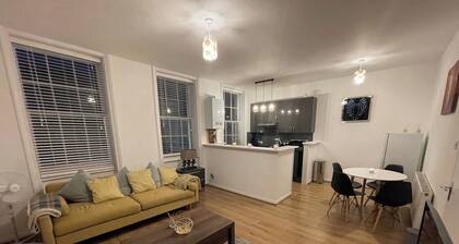 Cozy 1-bedroom Apartment Near Margate Seafront
