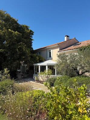 Exterior - Mas de la Meï (Cavaillon)