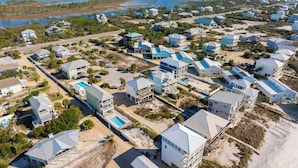 Exterior - ☀️ Pet Friendly - Steps to Beach - Private Pool and Hot Tub - The Lazy Turtle ☀️ (Cape San Blas)