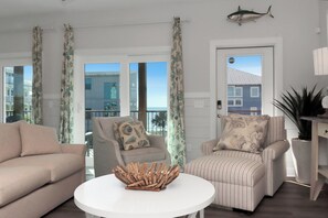 Smart TV - ☀️ Pet Friendly - Steps to Beach - The Lazy Turtle ☀️ (Cape San Blas)