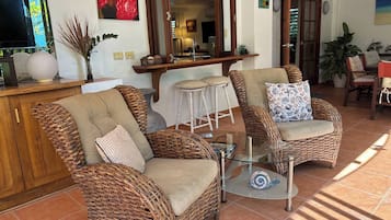 Apartment, 2 Bedrooms, Smoking, Balcony | Interior
