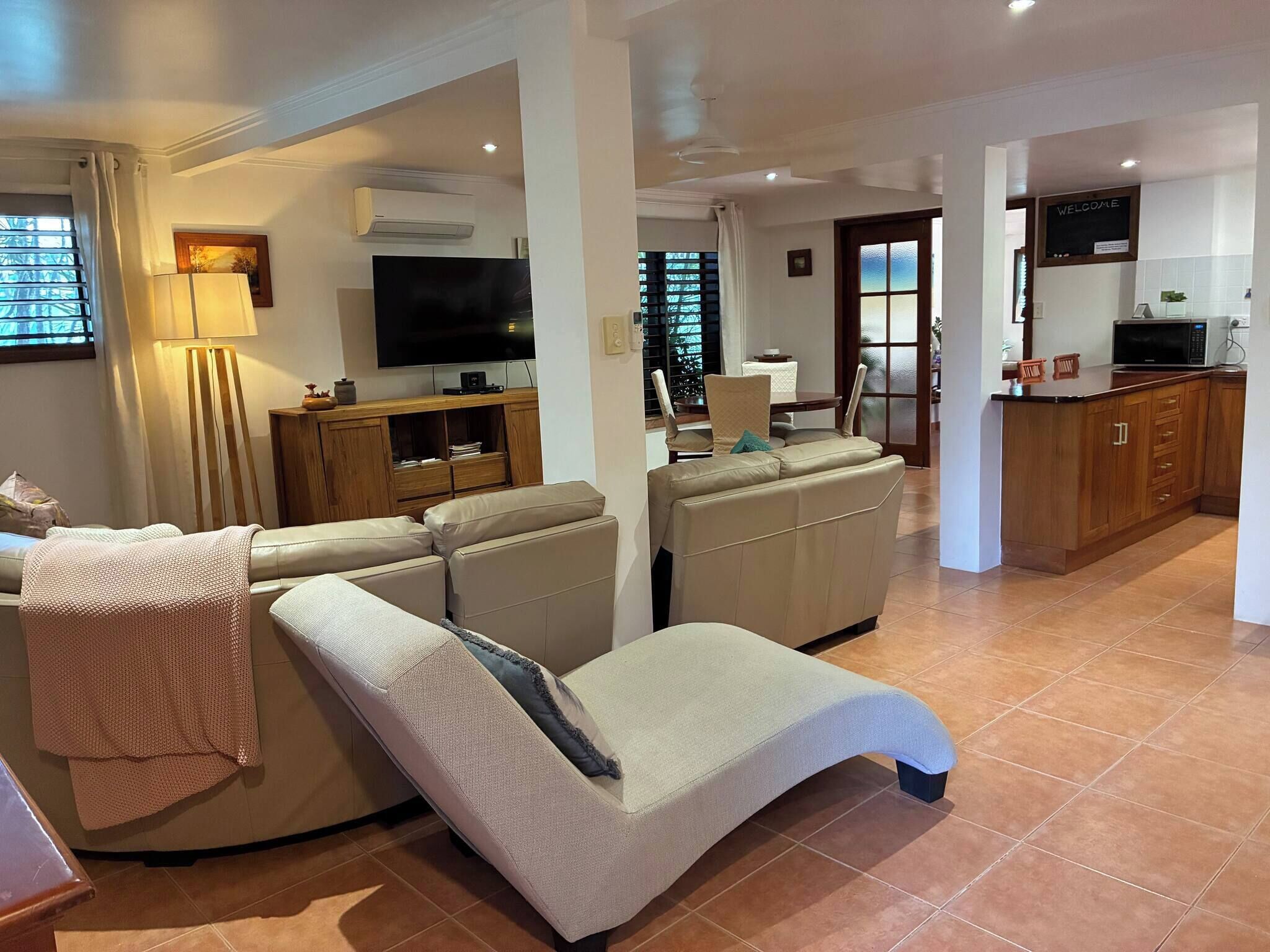 Apartment, 2 Bedrooms, Smoking, Balcony | Living area | DVD player, books
