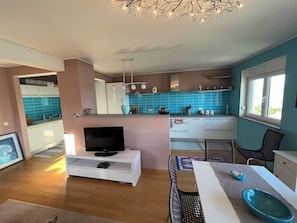 Dining - Apartment Mauro - 2 bedroom, sea view, pool (Ičići)
