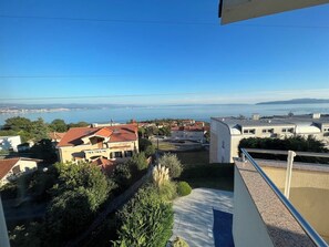 Property grounds - Apartment Mauro - 2 bedroom, sea view, pool (Ičići)