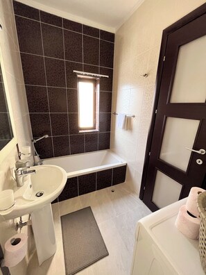 Penthouse, City View | Bathroom - Modern PENTHOUSE 2 Terraces near Airport (Luqa)