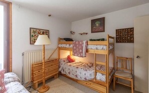 2 bedrooms, WiFi - Le 20cts - T3 with balcony and terrace (Bagnères-de-Bigorre)