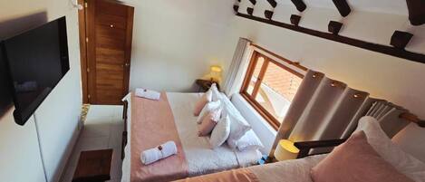 Chambre familiale | AccĂšs au Wi-Fi (inclus)