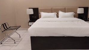 Economy-Suite