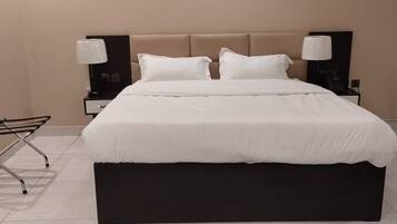 Suíte econômica | Roupas de cama premium, camas com colchões pillow-top