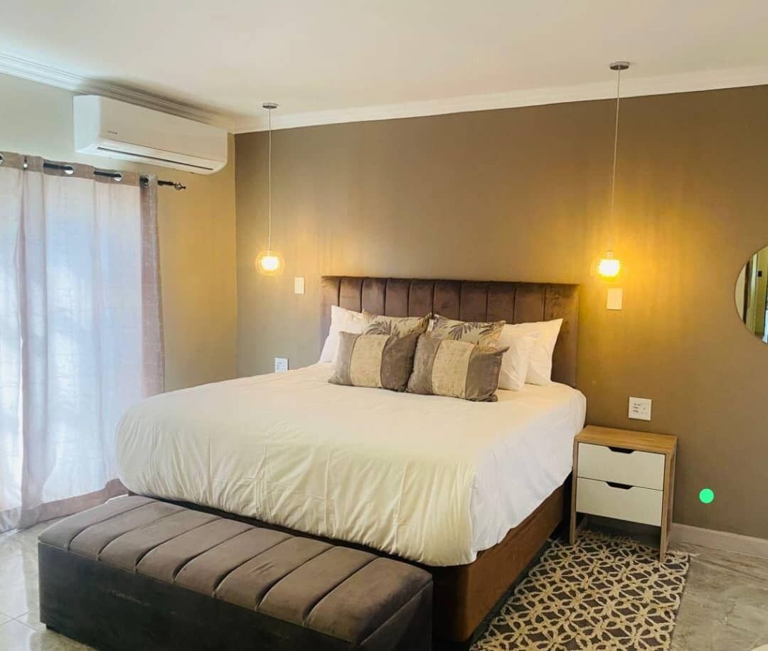 Deluxe Double Room | Desk, laptop workspace, blackout drapes, free WiFi