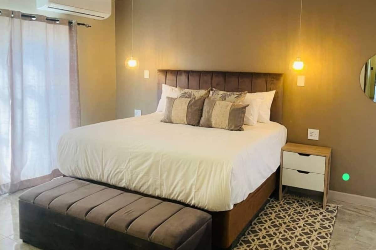 Villa Deluxe | Skrivbord, arbetsyta för laptop, mörkläggningsgardiner och gratis wi-fi