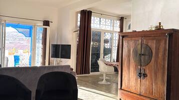 Apartamento Confort, balcón, vistas a la playa | Zona de estar