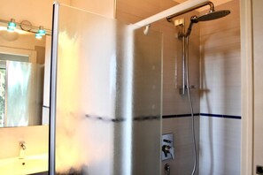 Hair dryer, towels - Beautiful villa with pool (terrasini)
