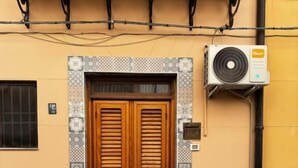 Exterior detail - La Pergola Apartment near Historic Ballarò Market (Palermo)