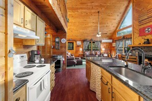 Fridge, microwave, oven, stovetop - Peaceful 3BR Cabin on 5 Acres Sleeps 10 w/ Hot Tub (Sevierville)