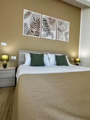 1 bedroom, WiFi, bed sheets - One Bedroom Apartment with Terrace (TERRASINI)