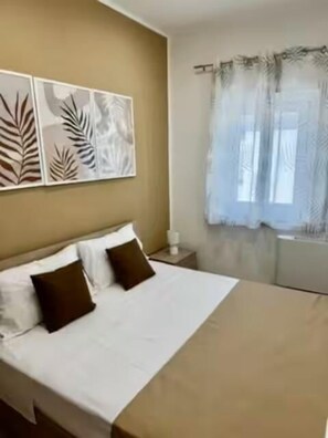 2 bedrooms, WiFi, bed sheets - Apartment with Terrace (TERRASINI)