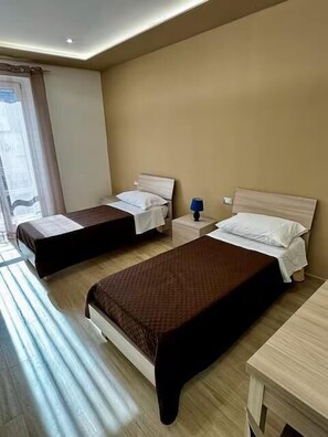 1 bedroom, WiFi, bed sheets - Terrasini center 5 con balcone (TERRASINI)