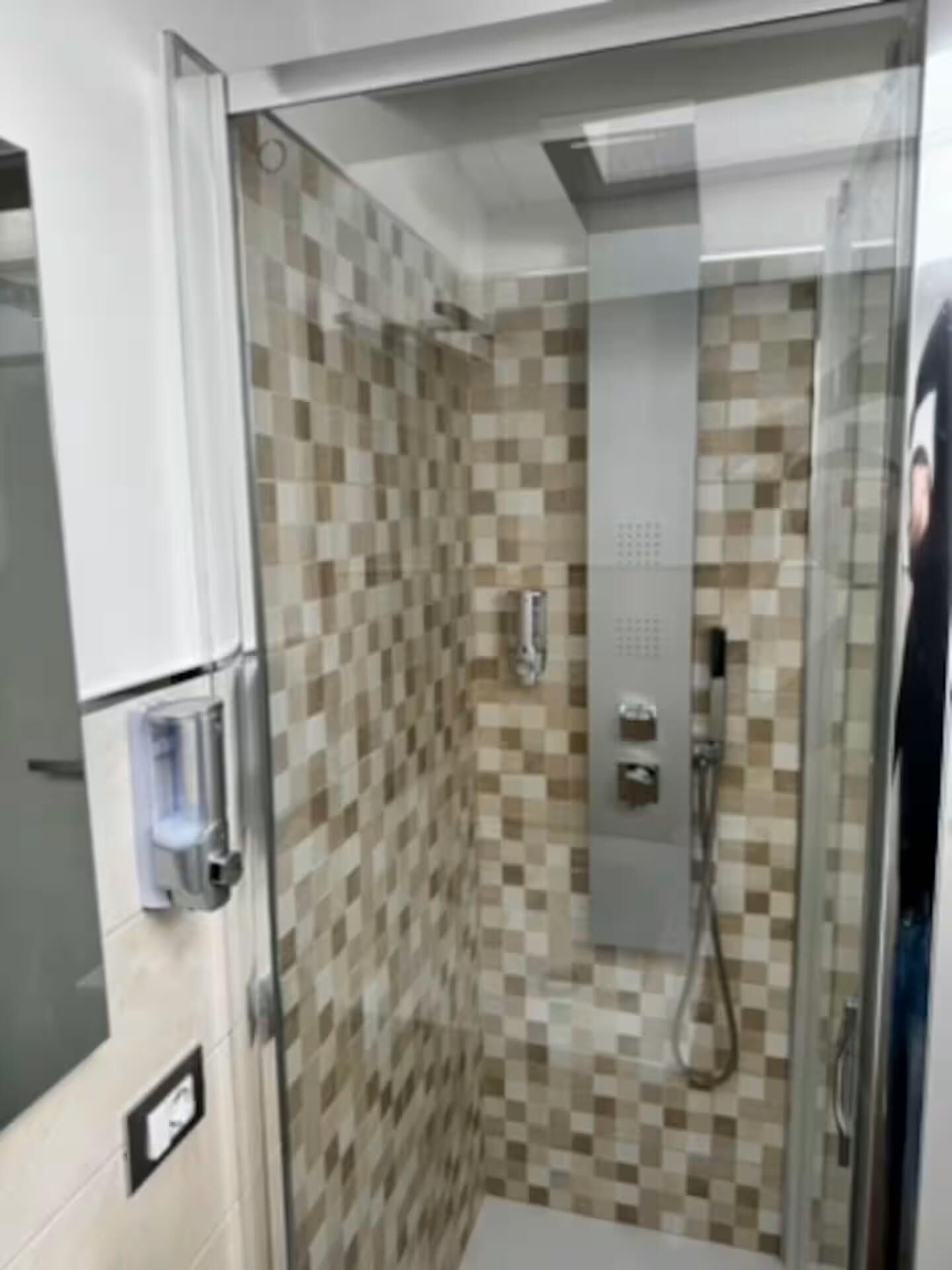 Hair dryer, towels