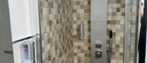 Hair dryer, towels
