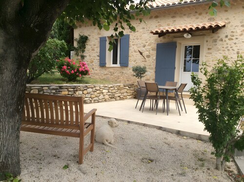 Gîte le Jolia – Cottage with Pool