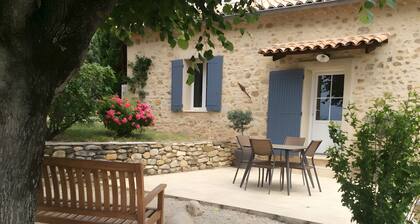 Gîte le Jolia – Cottage with Pool