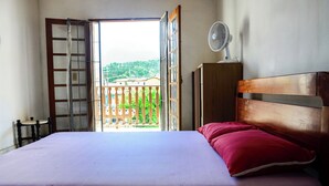 Room - Casa com ótima localização e churrasqueira (Ilhabela)