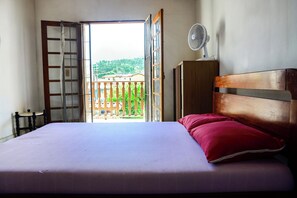 Room - Casa com ótima localização e churrasqueira (Ilhabela)
