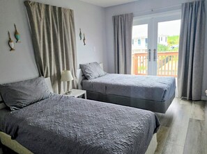 4 Schlafzimmer, Bügeleisen/Bügelbrett, WLAN, Bettwäsche