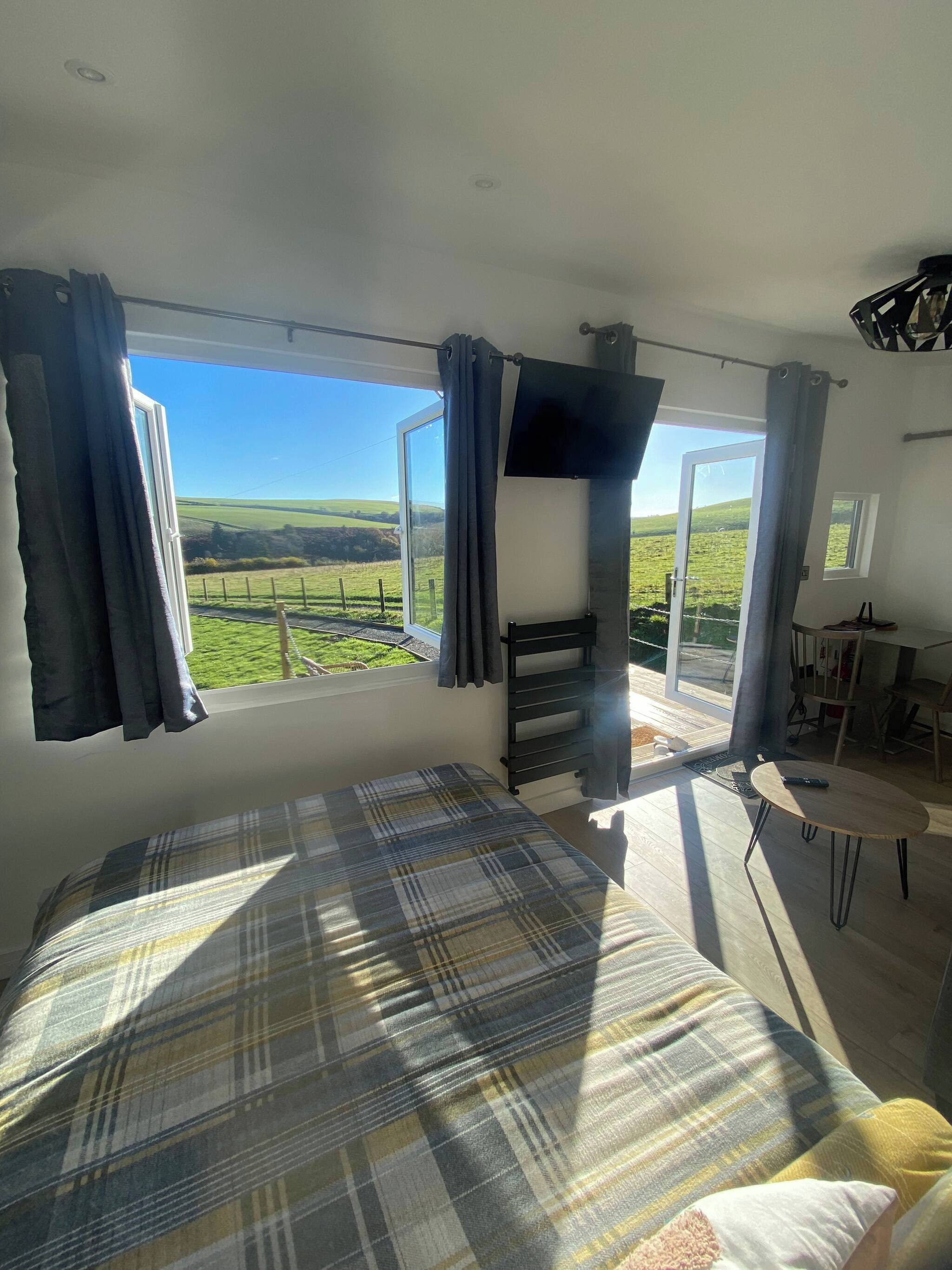 Cabin, 1 Bedroom, Balcony, Mountain View | 1 bedroom