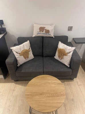 Cabin, 1 Bedroom, Balcony, Mountain View | Living area - Hill View Cabin-private hot Tub-valley Views (Knighton)