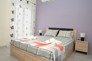 2 soverom, skrivebord, strykejern/-brett og wi-fi