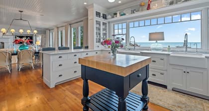 Dog Friendly-Luxury home on Lake Michigan