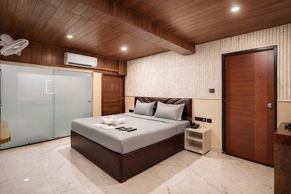 Premium bedding, bed sheets