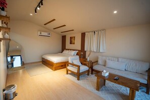 Living area - Marbella Luxury Desert Camp (Bidiya)