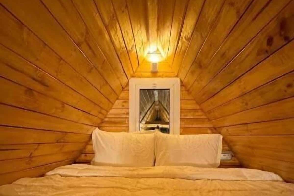 In-room safe, soundproofing